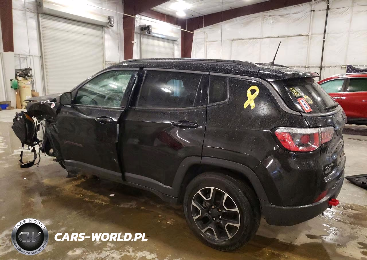 2019 Jeep Compass Trailhawk VIN:3C4NJDDB8KT674635 - 2