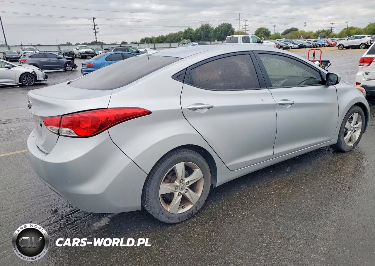 2012 Hyundai Elantra Gls VIN:5NPDH4AE1CH086535 - 3