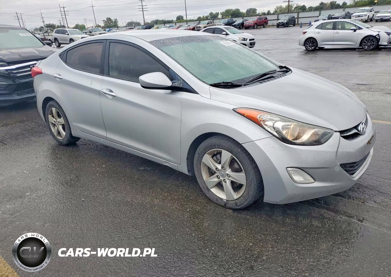 2012 Hyundai Elantra Gls VIN:5NPDH4AE1CH086535 - 4