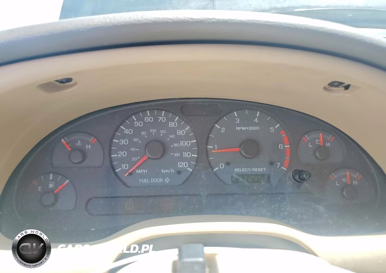2004 Ford Mustang VIN:1FAFP40624F172377 - 9