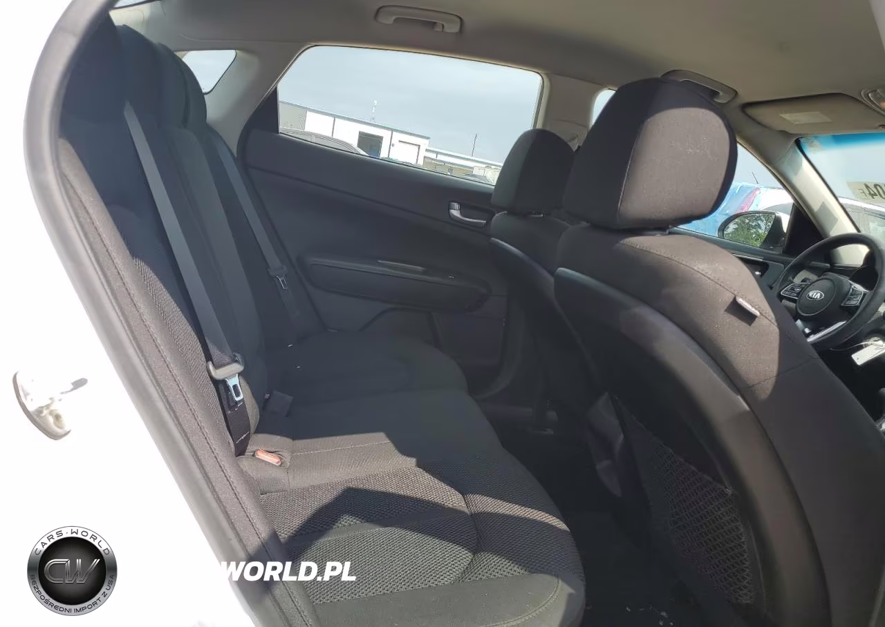 2019 Kia Optima Lx VIN:5XXGT4L34KG342328 - 10