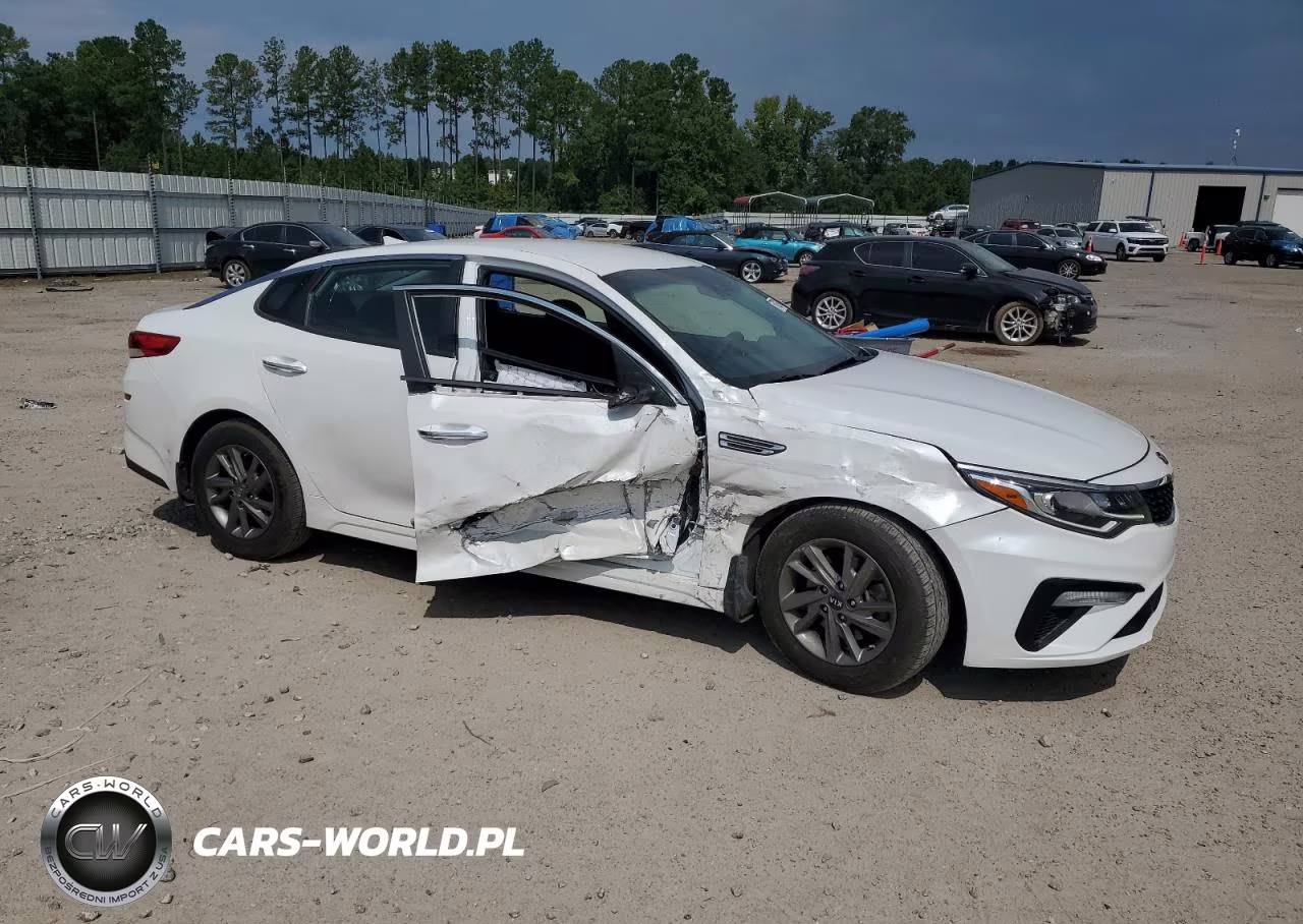 2019 Kia Optima Lx VIN:5XXGT4L34KG342328 - 4