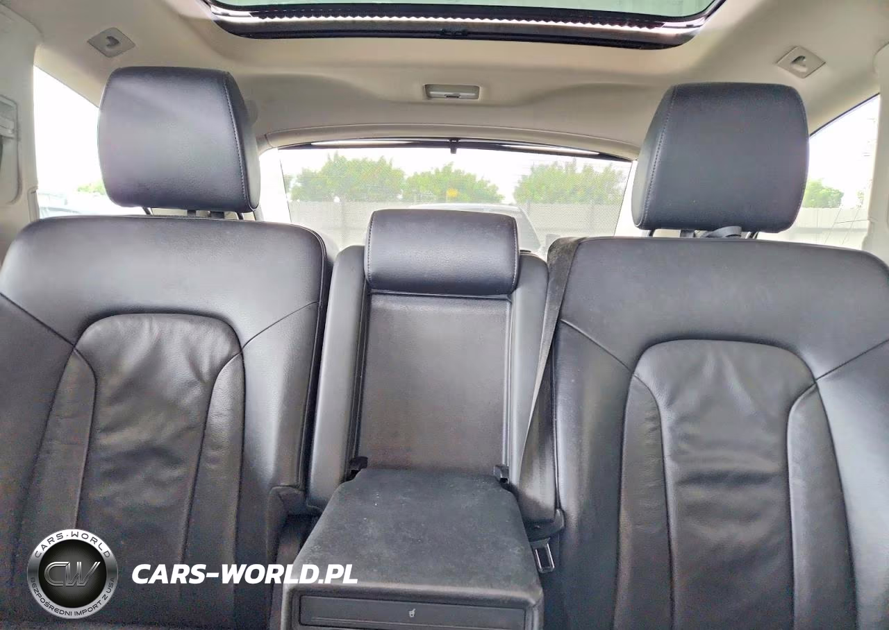 2013 Audi Q7 Premium Plus VIN:WA1LGAFE7DD004444 - 10