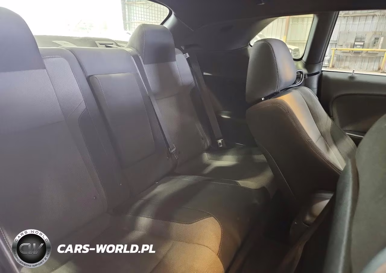 2015 Dodge Challenger Sxt VIN:2C3CDZAGXFH728421 - 10