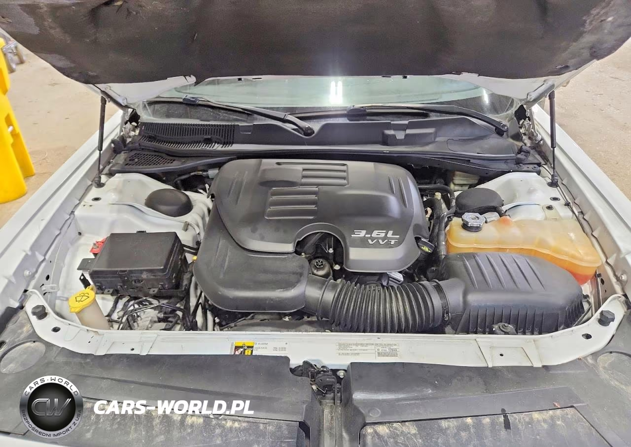 2015 Dodge Challenger Sxt VIN:2C3CDZAGXFH728421 - 11