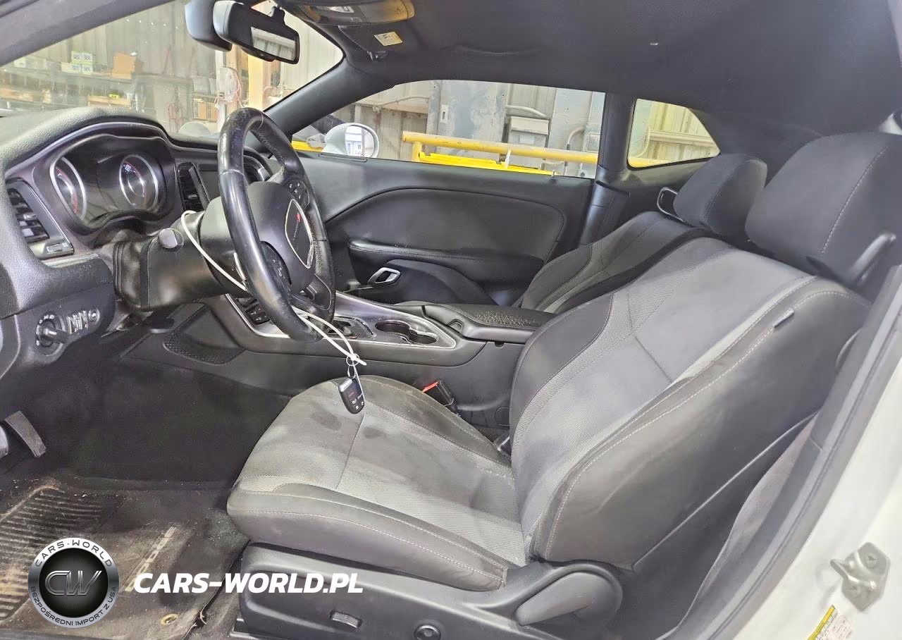 2015 Dodge Challenger Sxt VIN:2C3CDZAGXFH728421 - 7