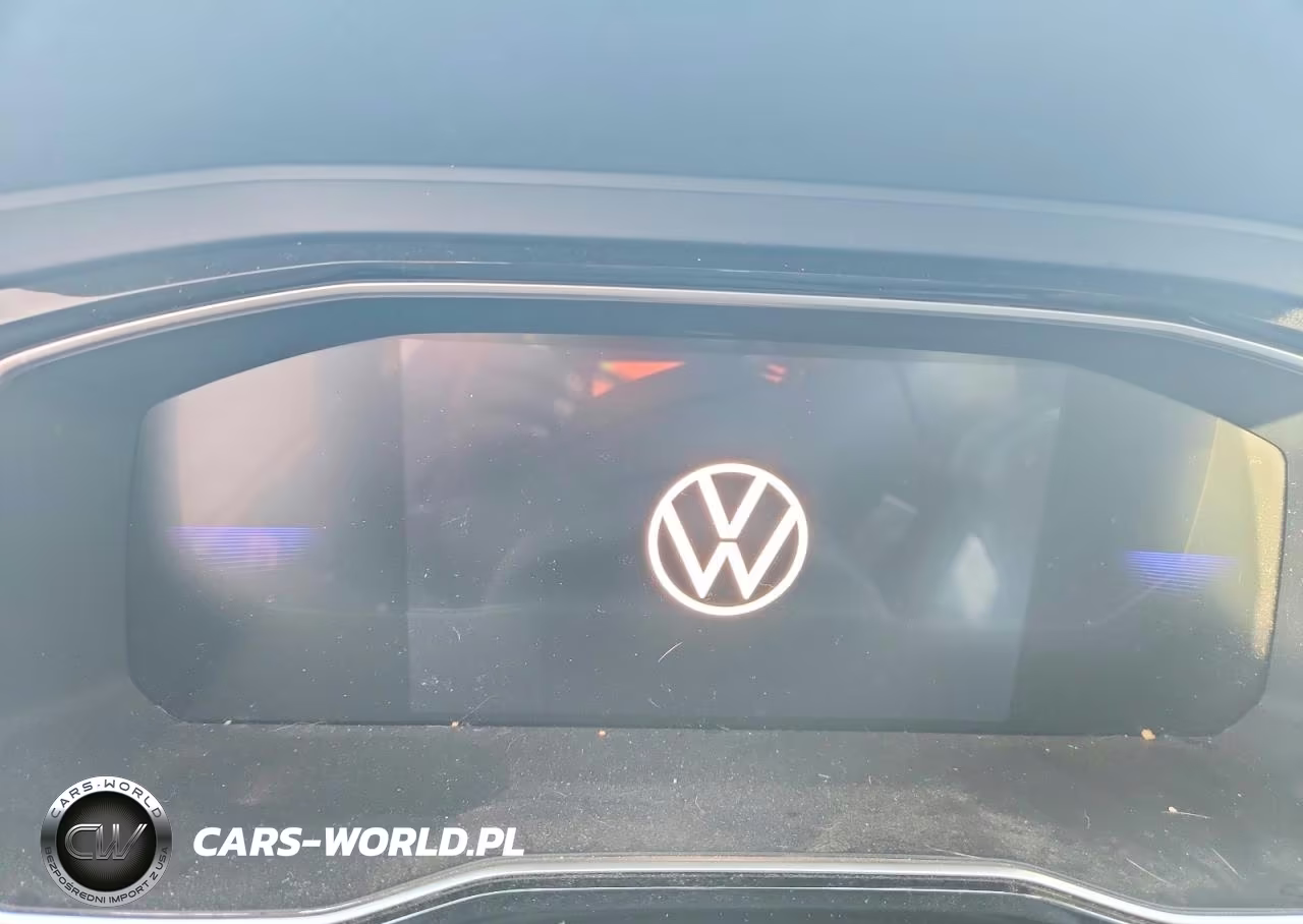 2024 Volkswagen Jetta Sport VIN:3VWBM7BU2RM097831 - 9