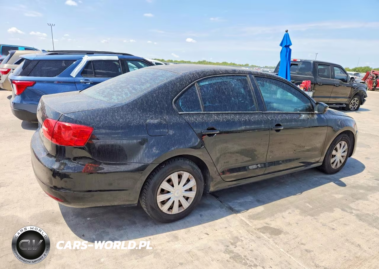 2014 Volkswagen Jetta Base VIN:3VW2K7AJ1EM379465 - 3