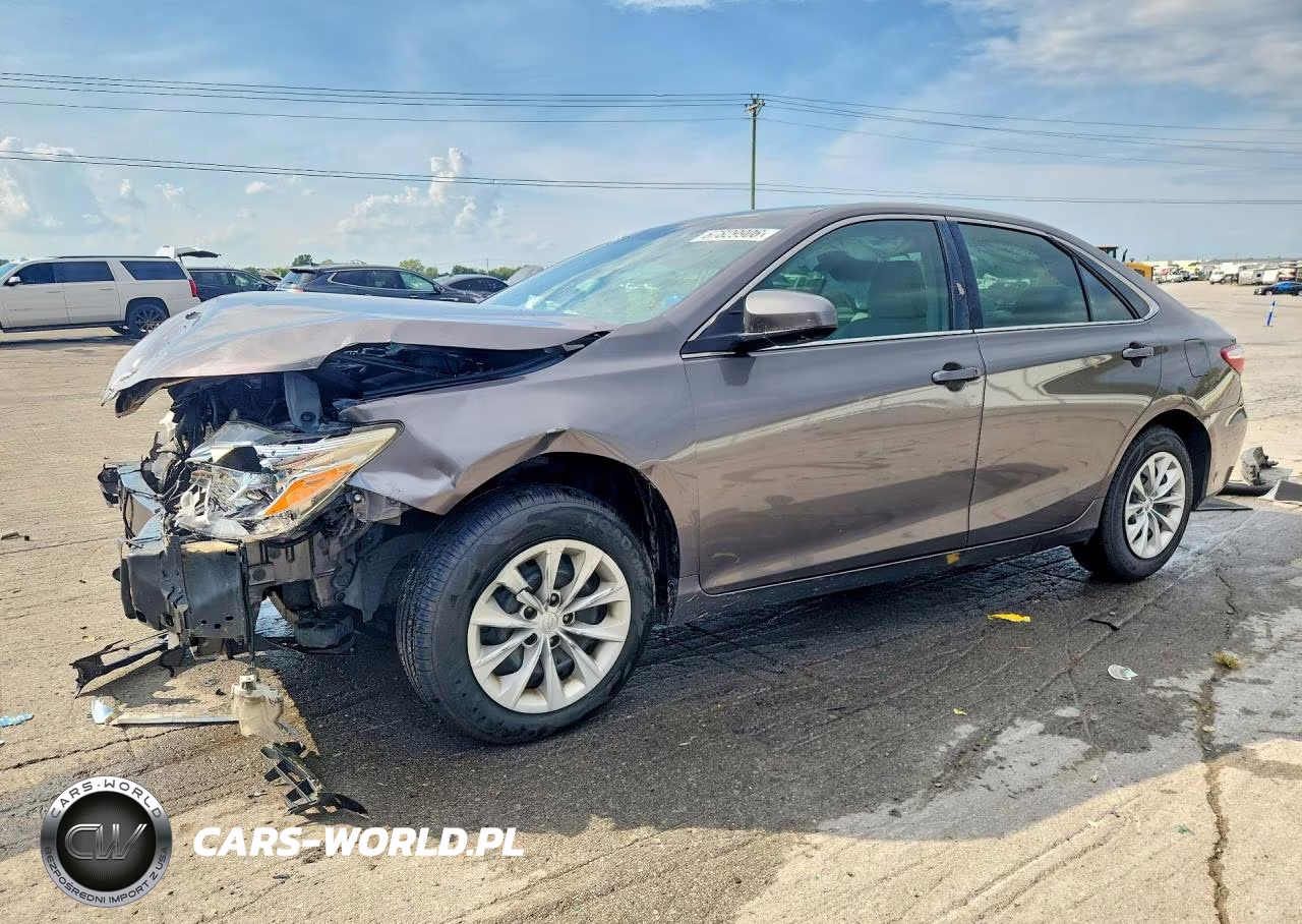 2017 Toyota Camry Le – zdjęcie 1 z 12