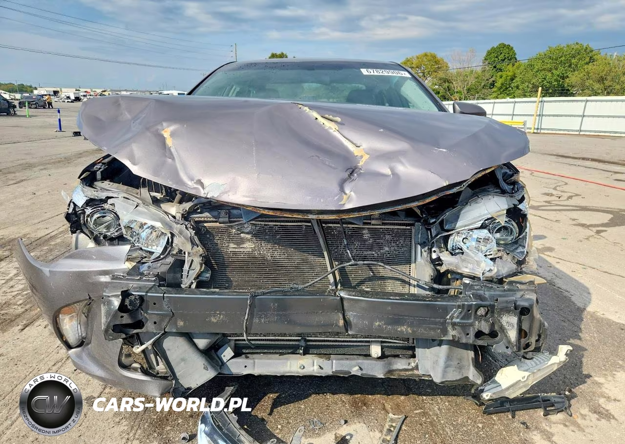 2017 Toyota Camry Le VIN:4T1BF1FKXHU375464 - 5