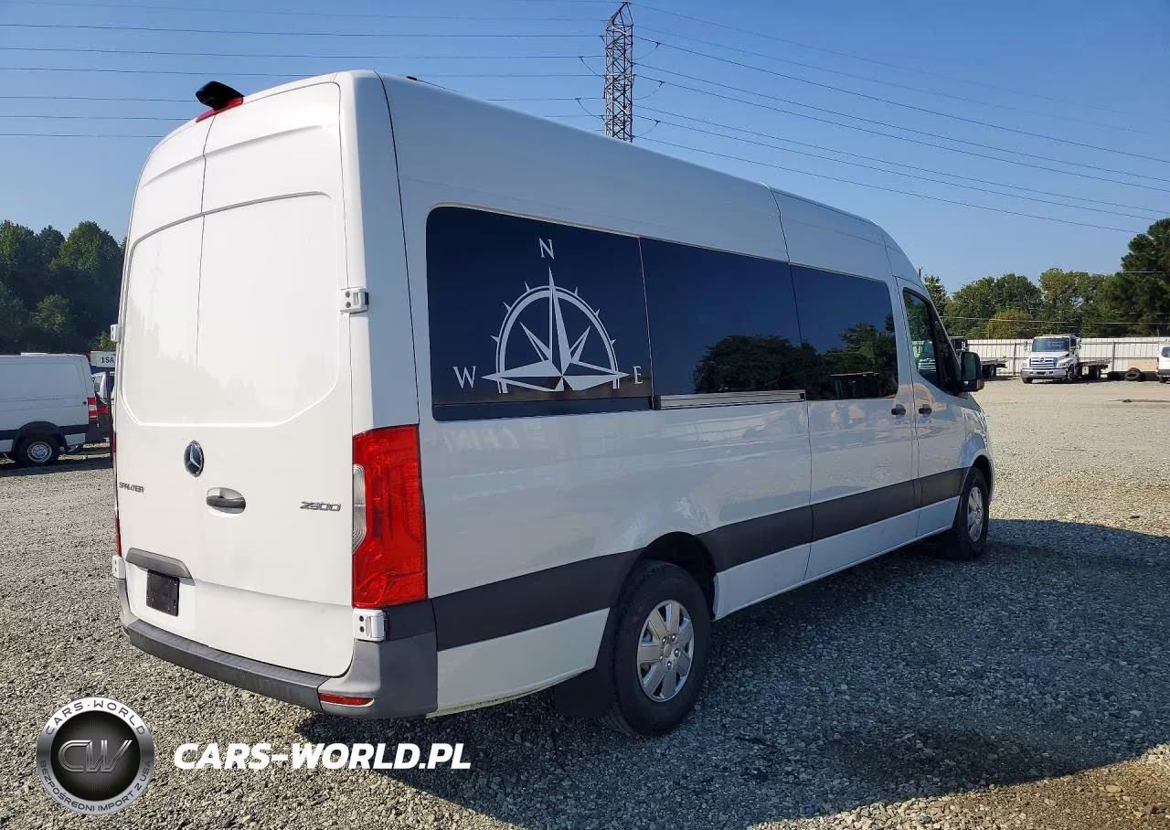 2022 Mercedes-Benz Sprinter 2500 VIN:W1Y4ECHY9NT092368 - 3