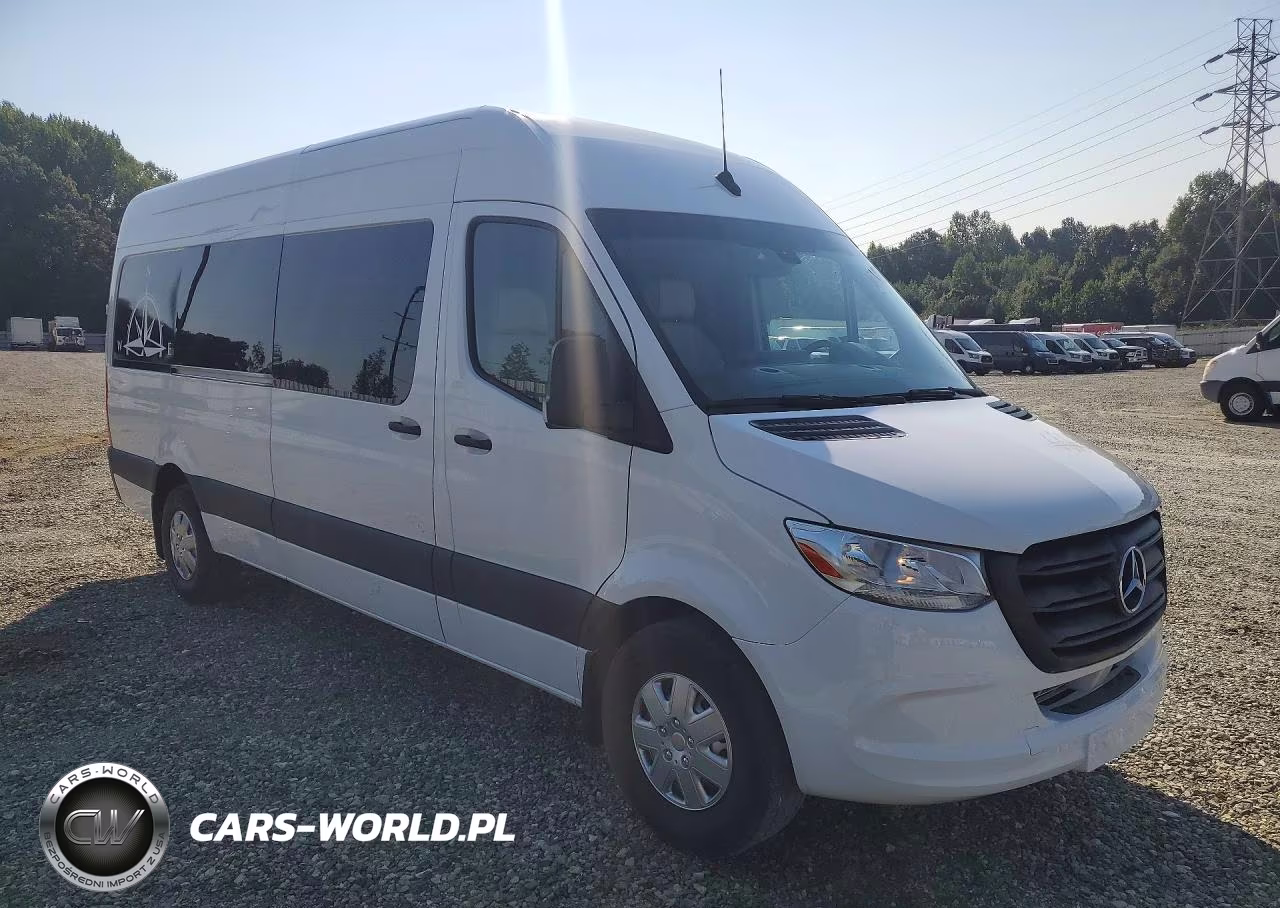 2022 Mercedes-Benz Sprinter 2500 VIN:W1Y4ECHY9NT092368 - 4