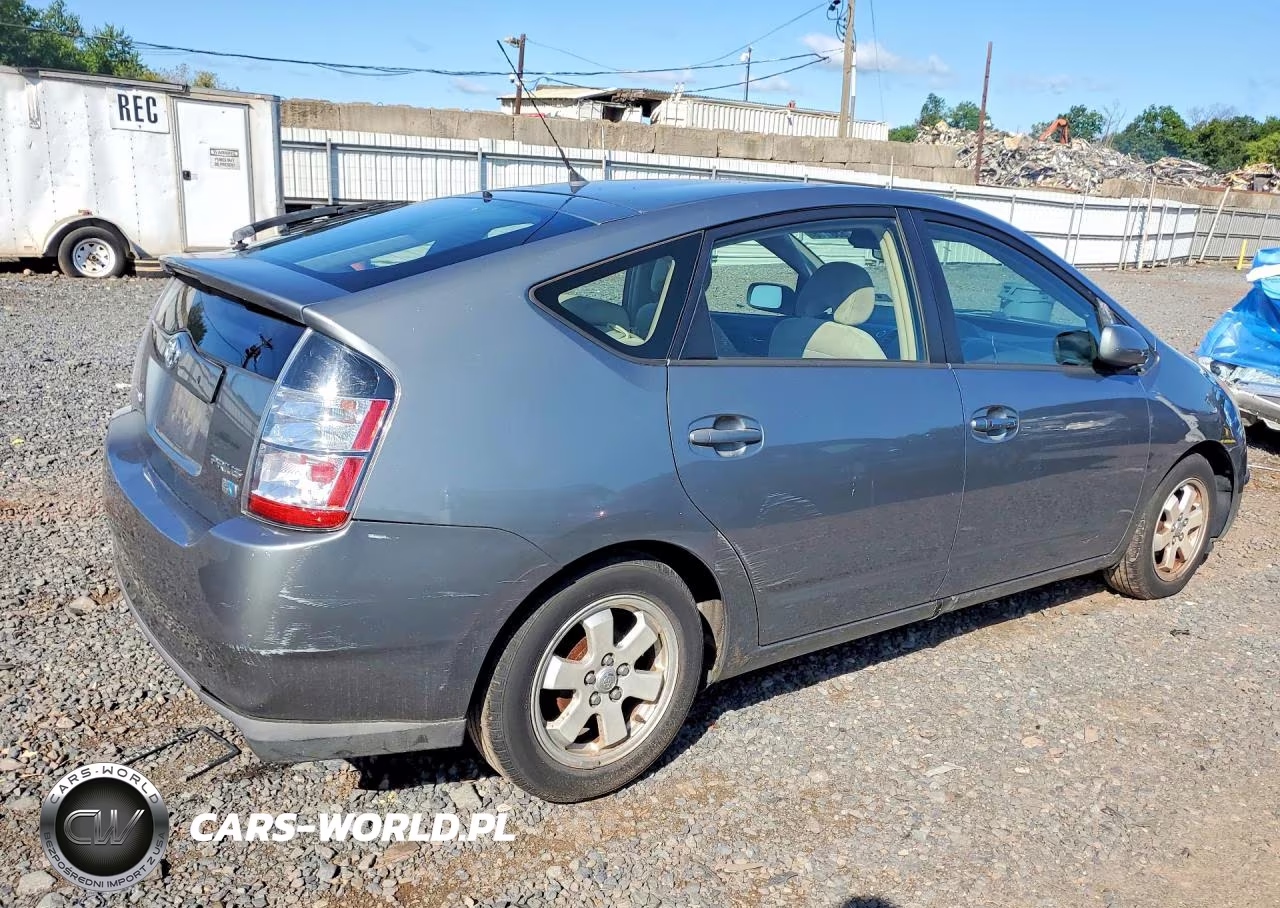 2004 Toyota Prius Base VIN:JTDKB20U740096314 - 3