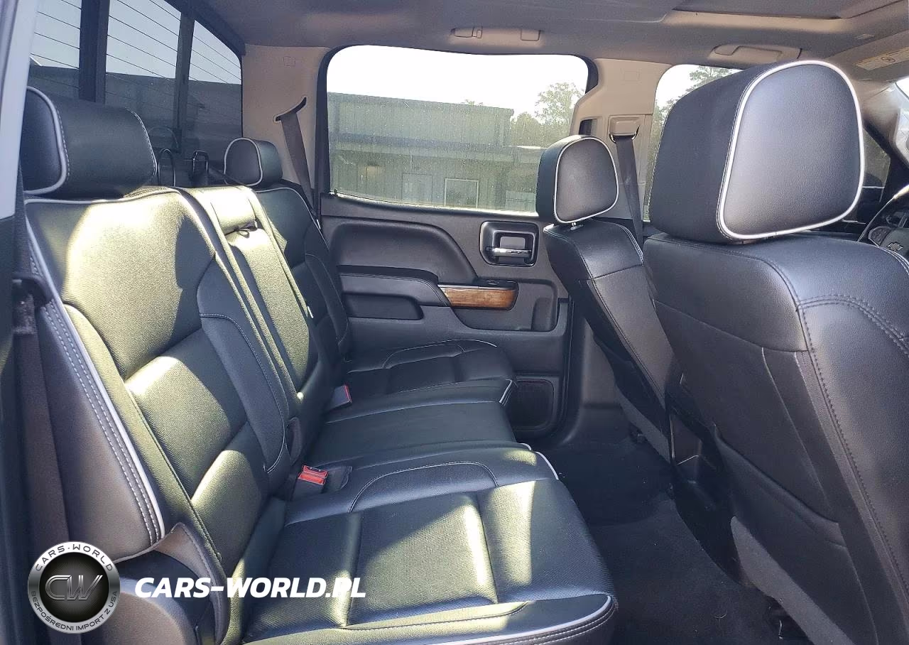 2018 Chevrolet Silverado K2500 High Country VIN:1GC1KXEY4JF224599 - 10
