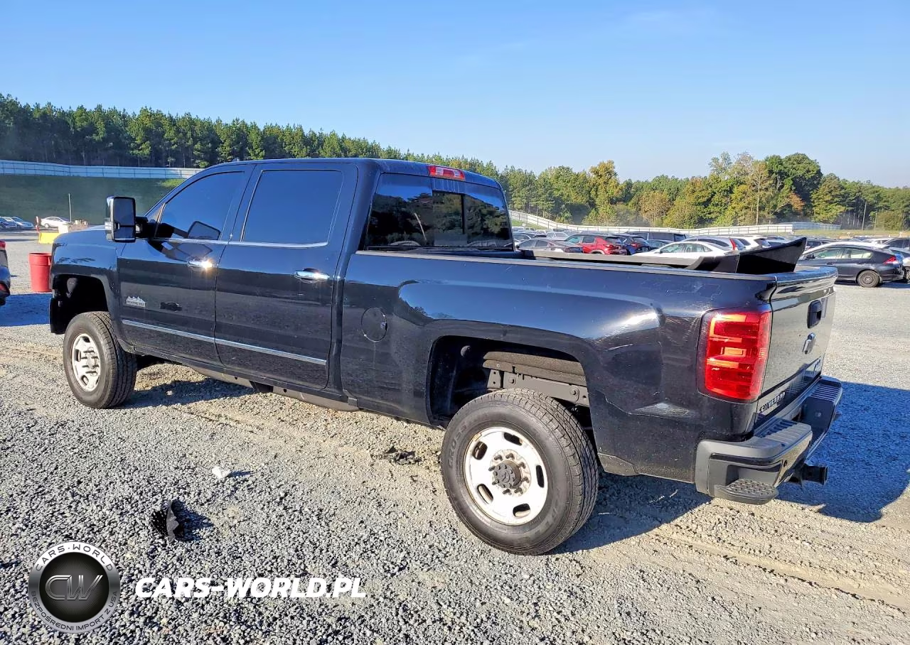 2018 Chevrolet Silverado K2500 High Country VIN:1GC1KXEY4JF224599 - 2