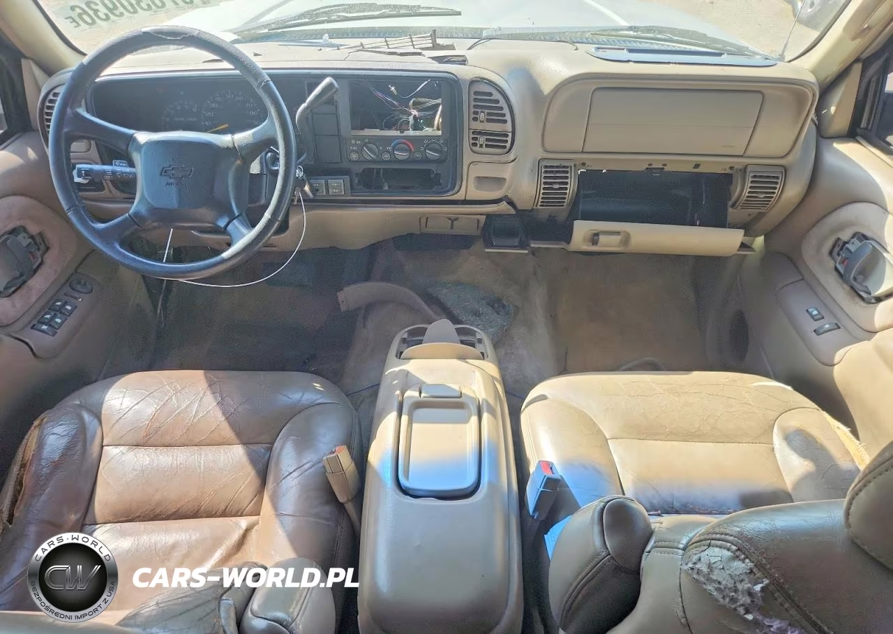 1999 Chevrolet Tahoe K1500 VIN:1GNEK13R7XJ383804 - 8
