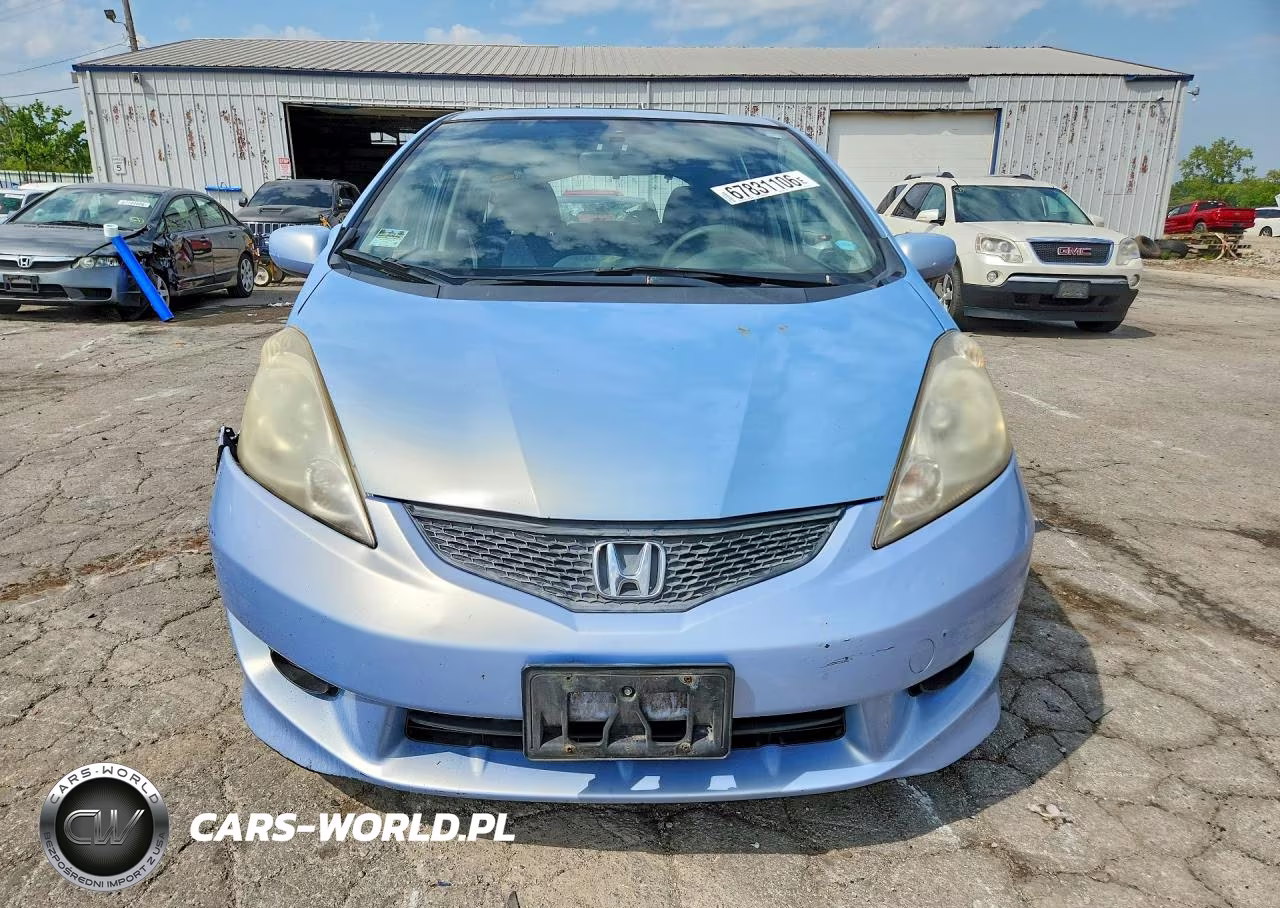 2010 Honda Fit Sport VIN:JHMGE8H45AC025240 - 5