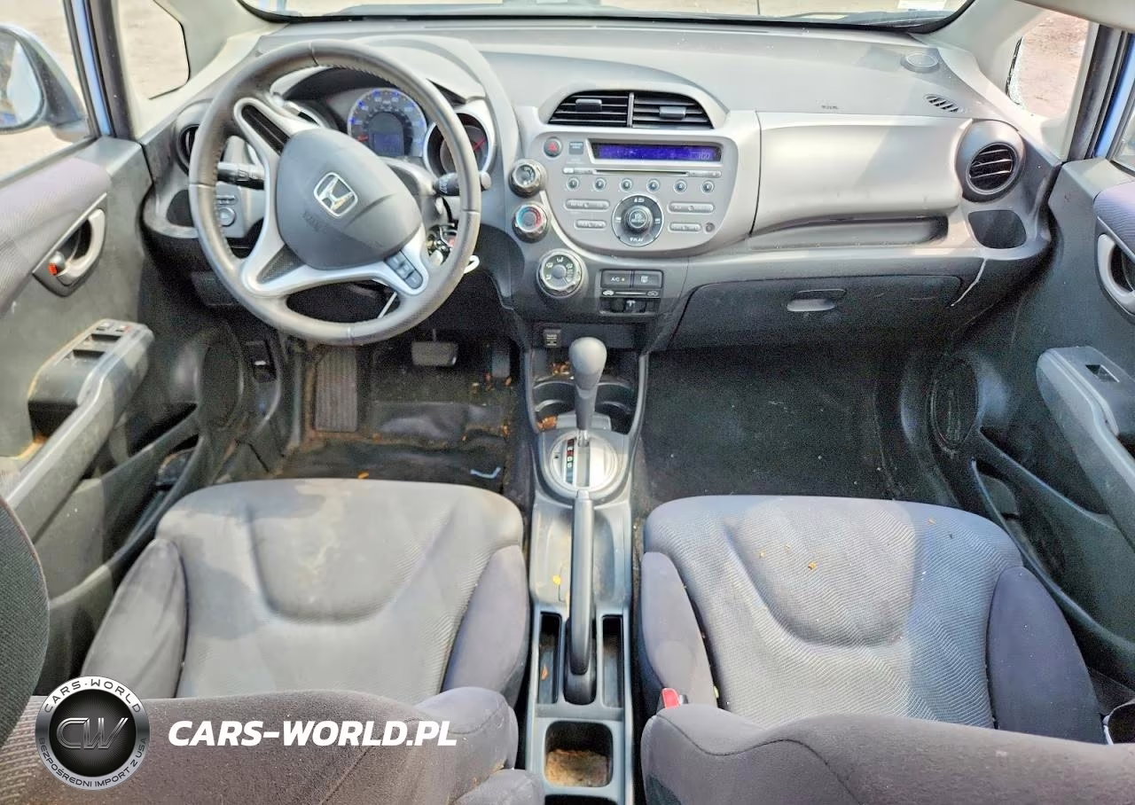 2010 Honda Fit Sport VIN:JHMGE8H45AC025240 - 8
