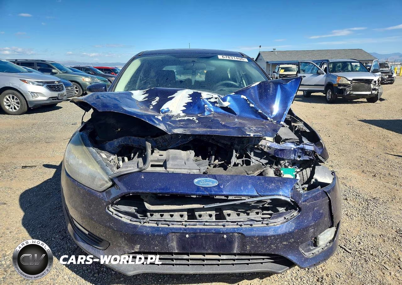 2017 Ford Focus Sel VIN:1FADP3M27HL296130 - 5