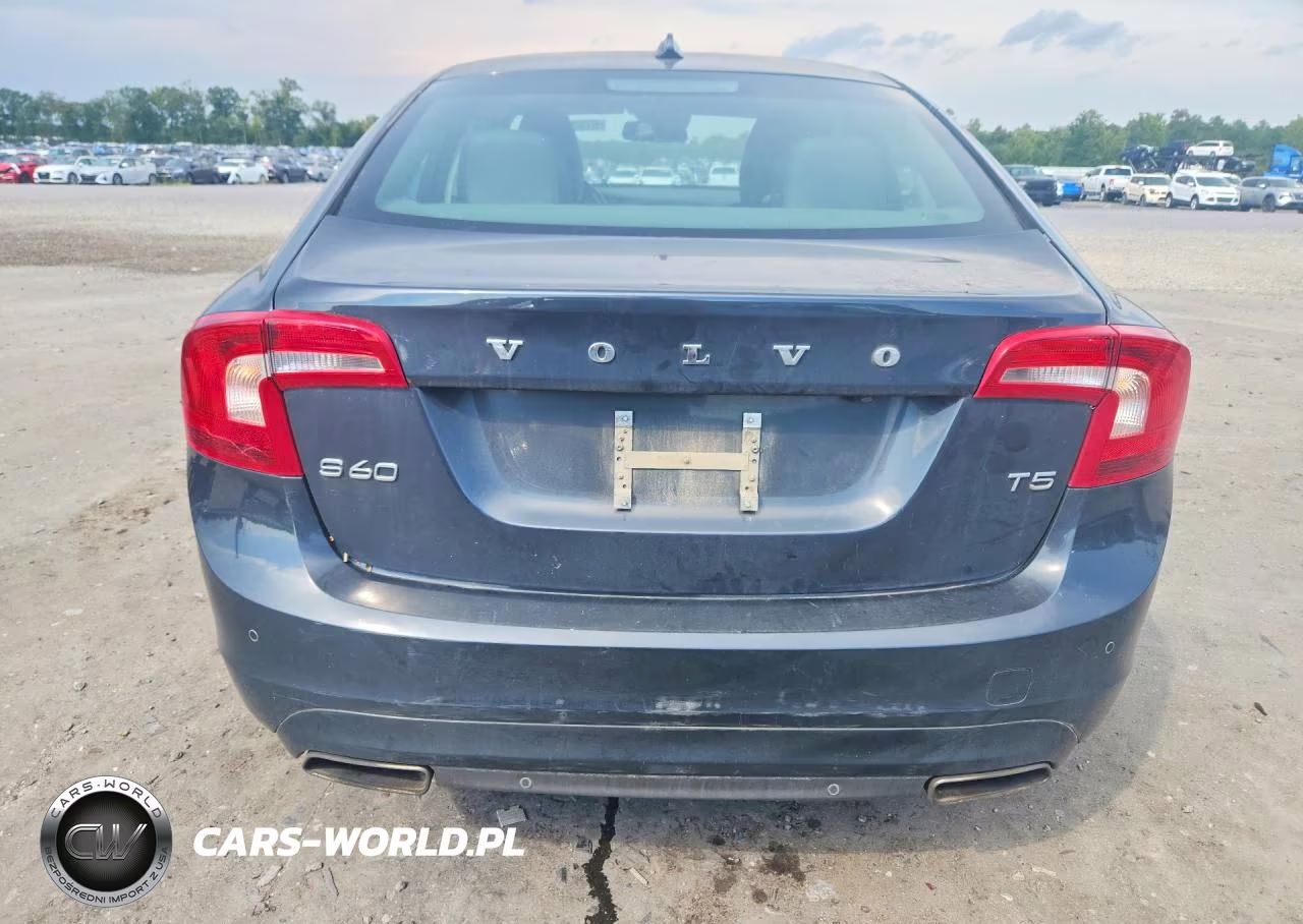 2015 Volvo S60 Premier+ VIN:YV140MFC1F2313222 - 6