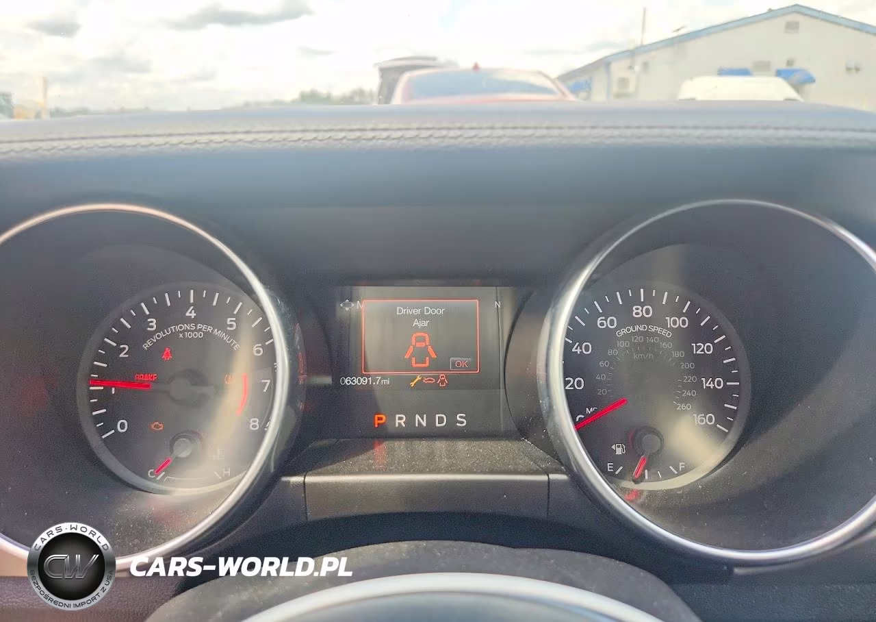 2019 Ford Mustang VIN:1FATP8UH6K5135714 - 9
