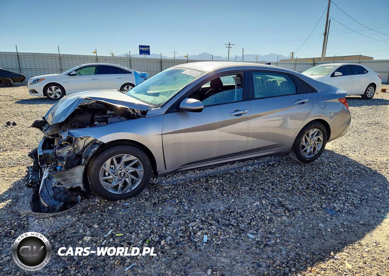 2024 Hyundai Elantra Sel