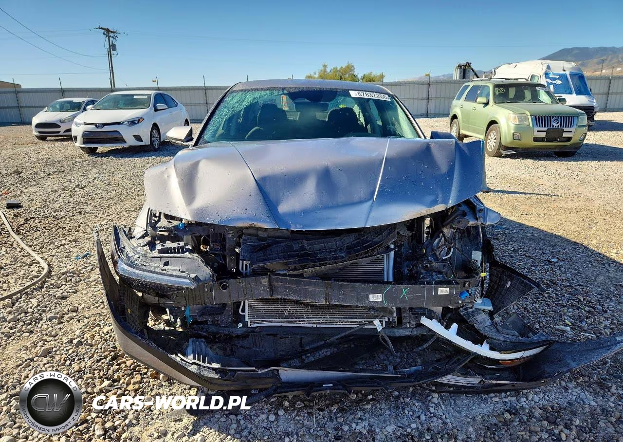 2024 Hyundai Elantra Sel VIN:KMHLM4DG6RU743182 - 5