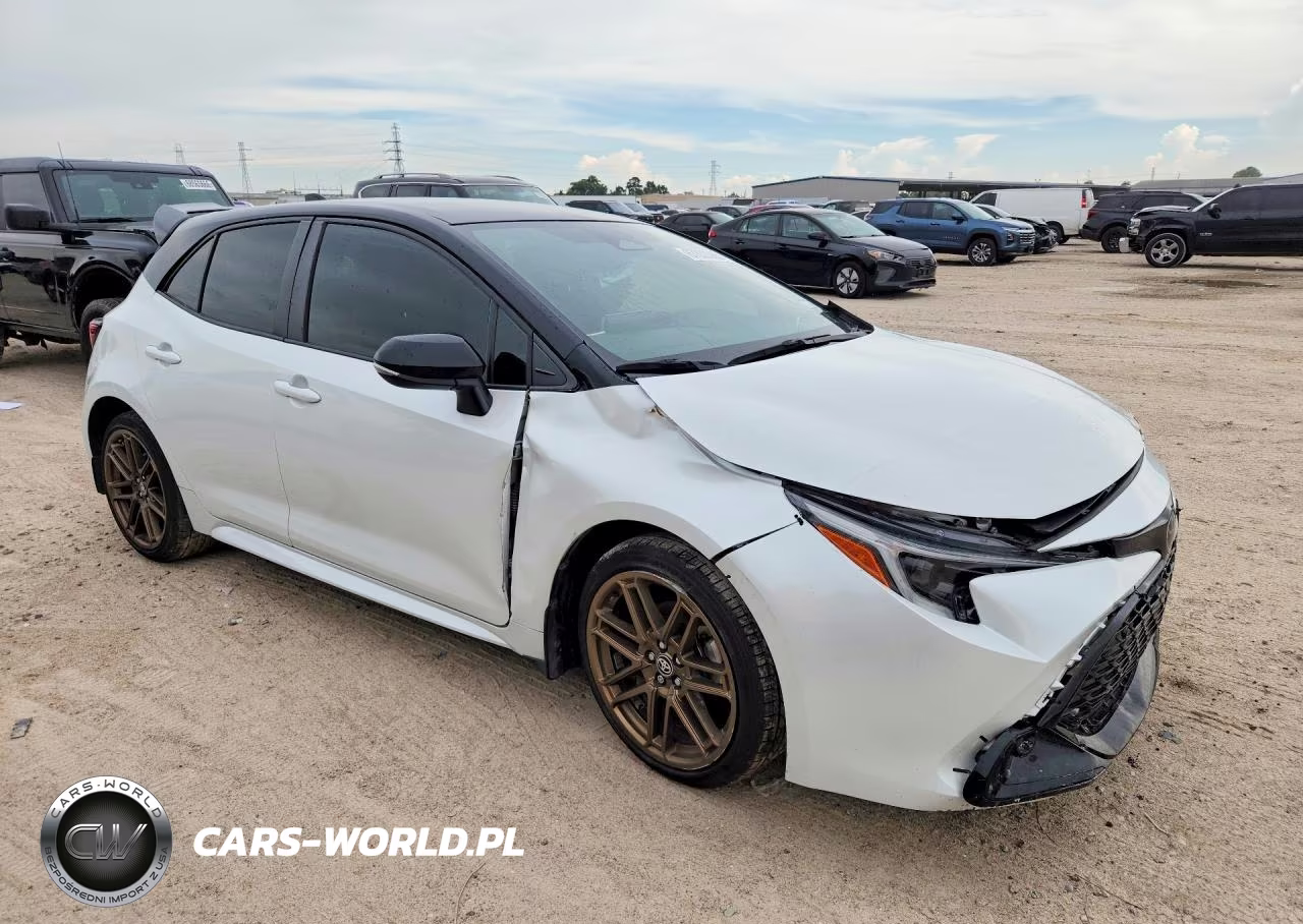 2025 Toyota Corolla Hatchback Nightshade VIN:JTND4MBE7S3237071 - 4
