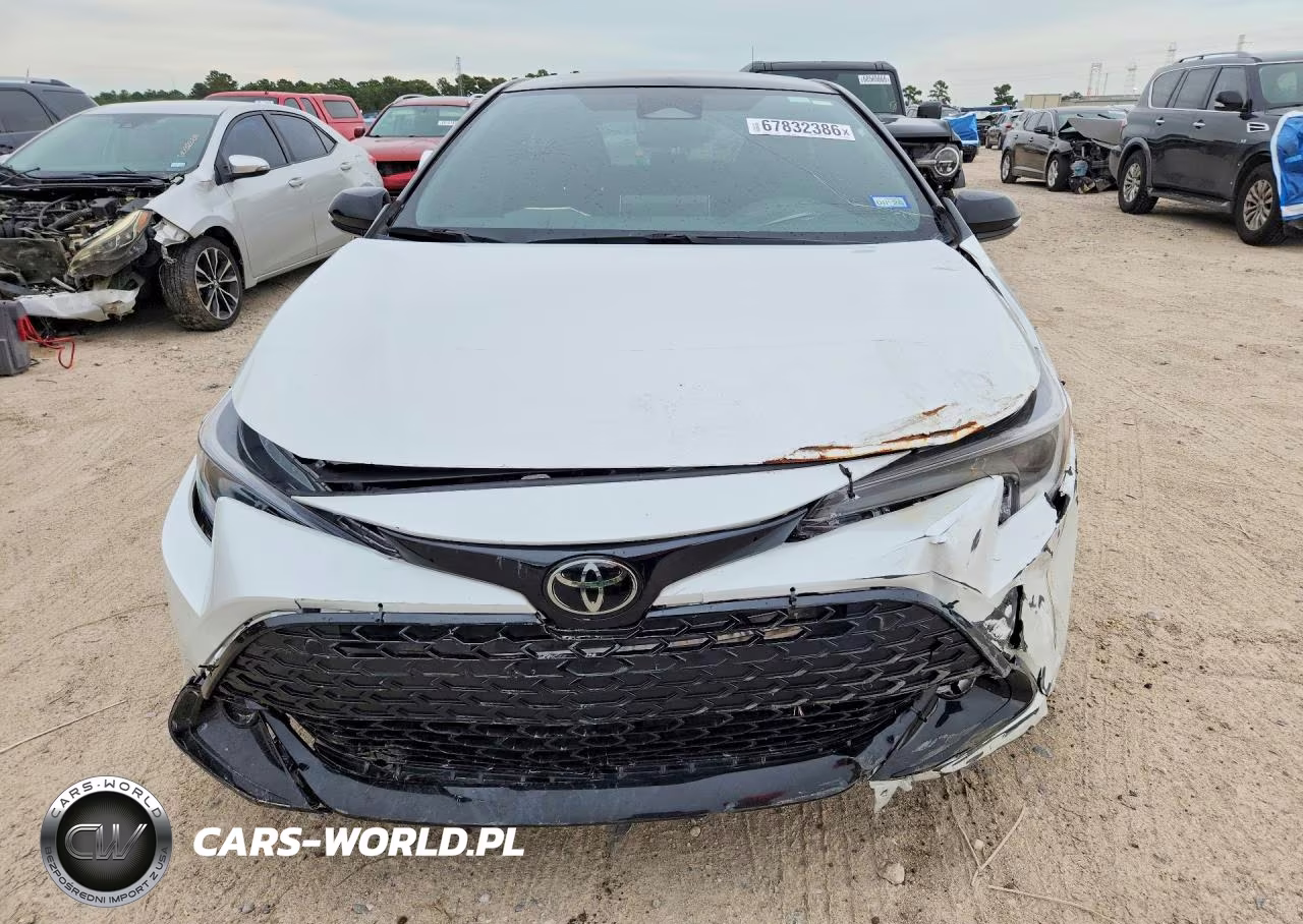 2025 Toyota Corolla Hatchback Nightshade VIN:JTND4MBE7S3237071 - 5
