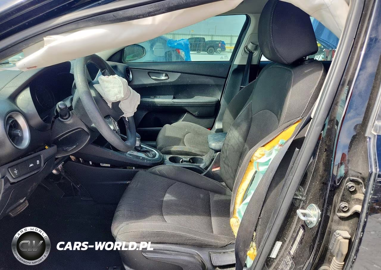2021 Kia Forte Fe VIN:3KPF24AD0ME277340 - 7