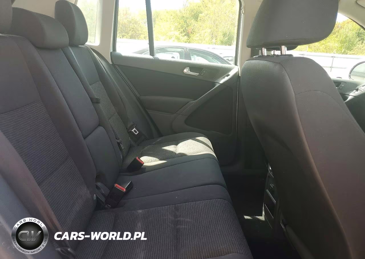 2013 Volkswagen Tiguan S VIN:WVGBV7AX3DW520657 - 10