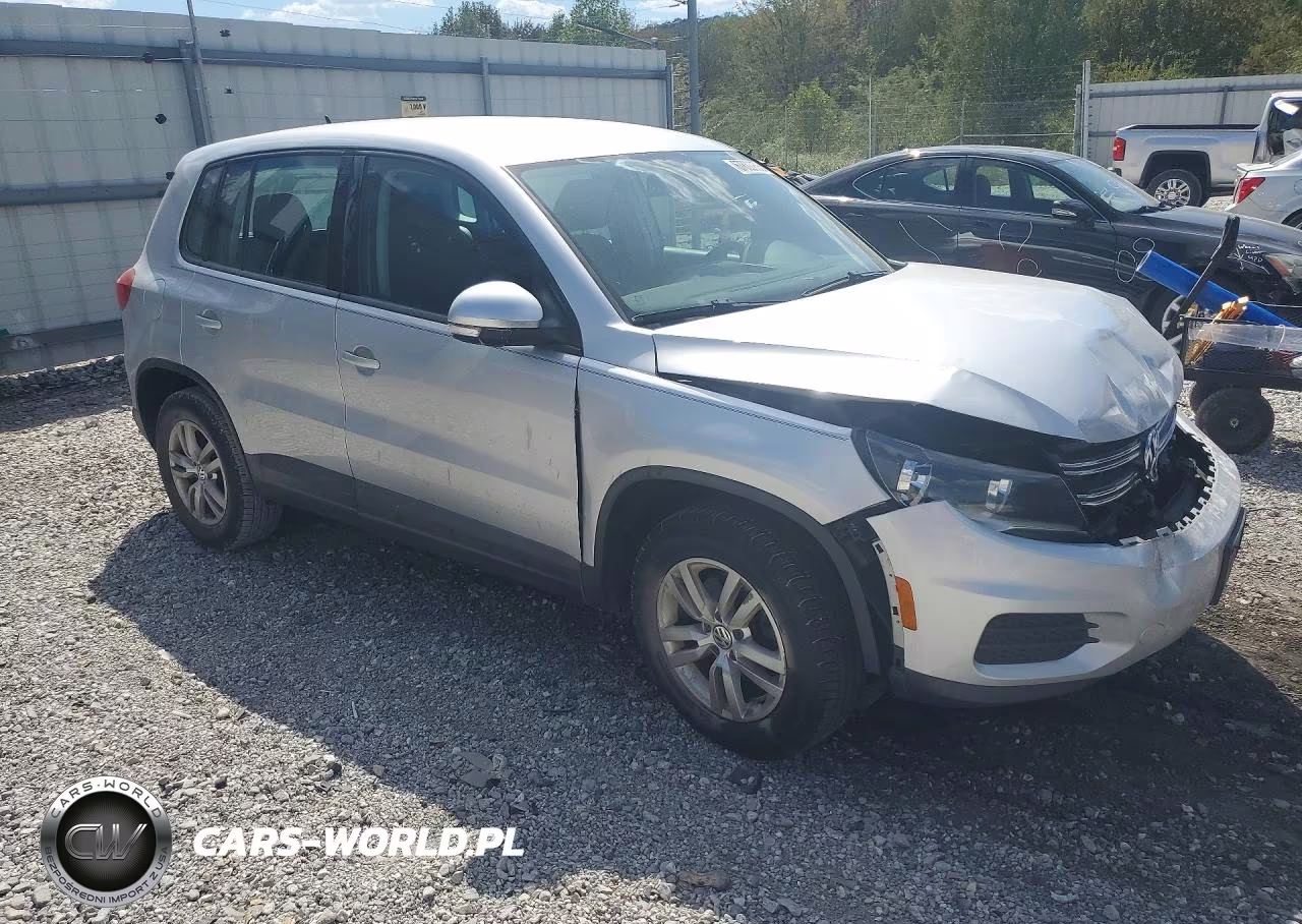 2013 Volkswagen Tiguan S VIN:WVGBV7AX3DW520657 - 4