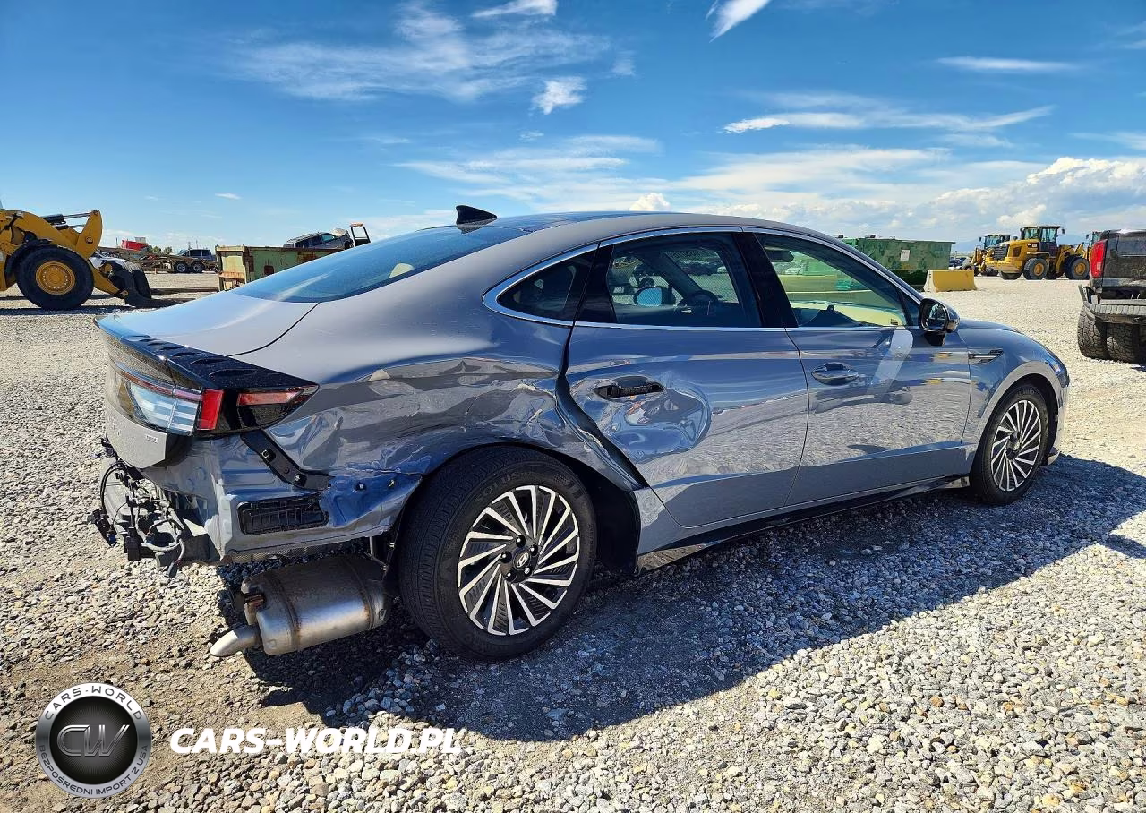 2024 Hyundai Sonata Hybrid Limited VIN:KMHL54JJ5RA092027 - 3