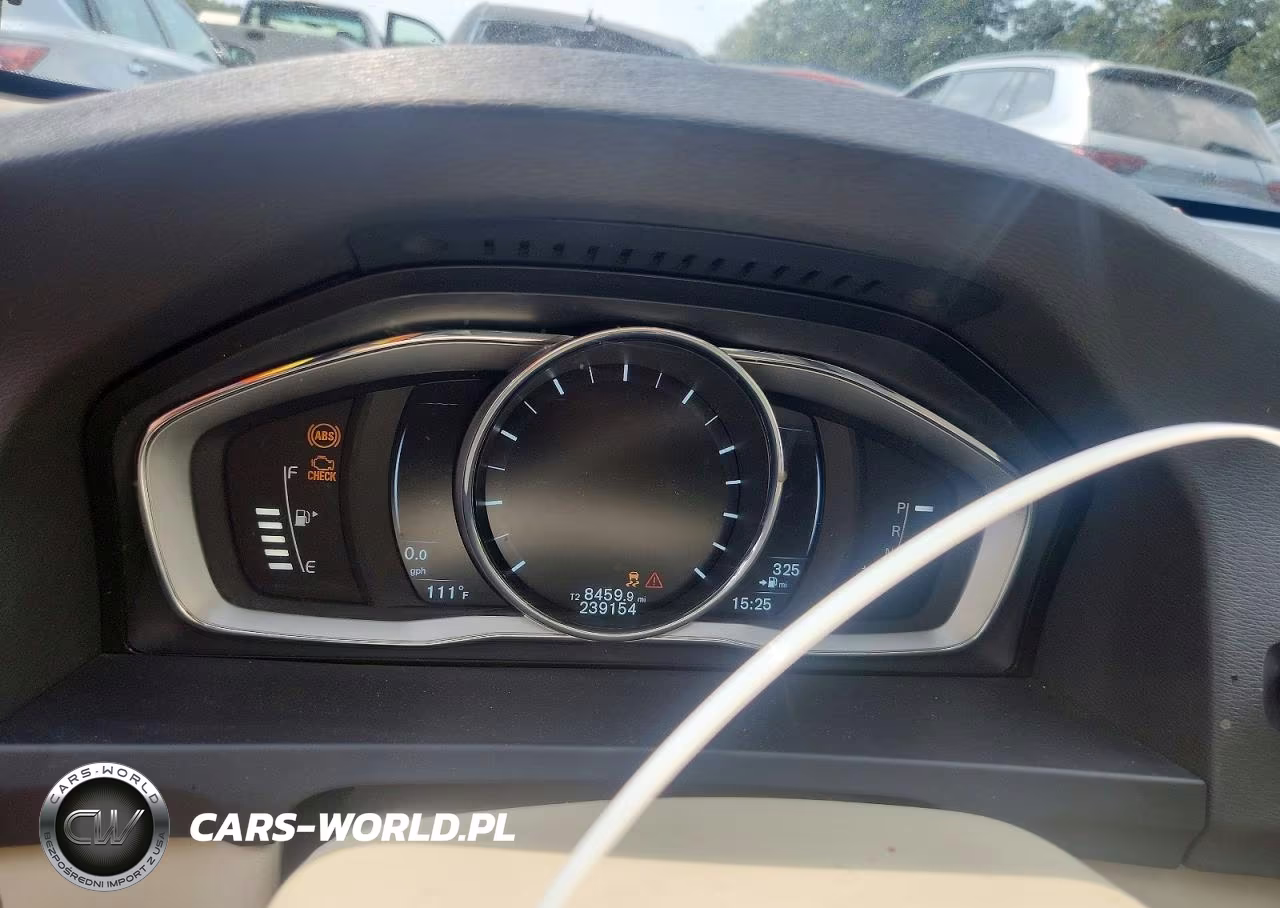 2015 Volvo S60 Premier VIN:YV126MFK7F2357691 - 9