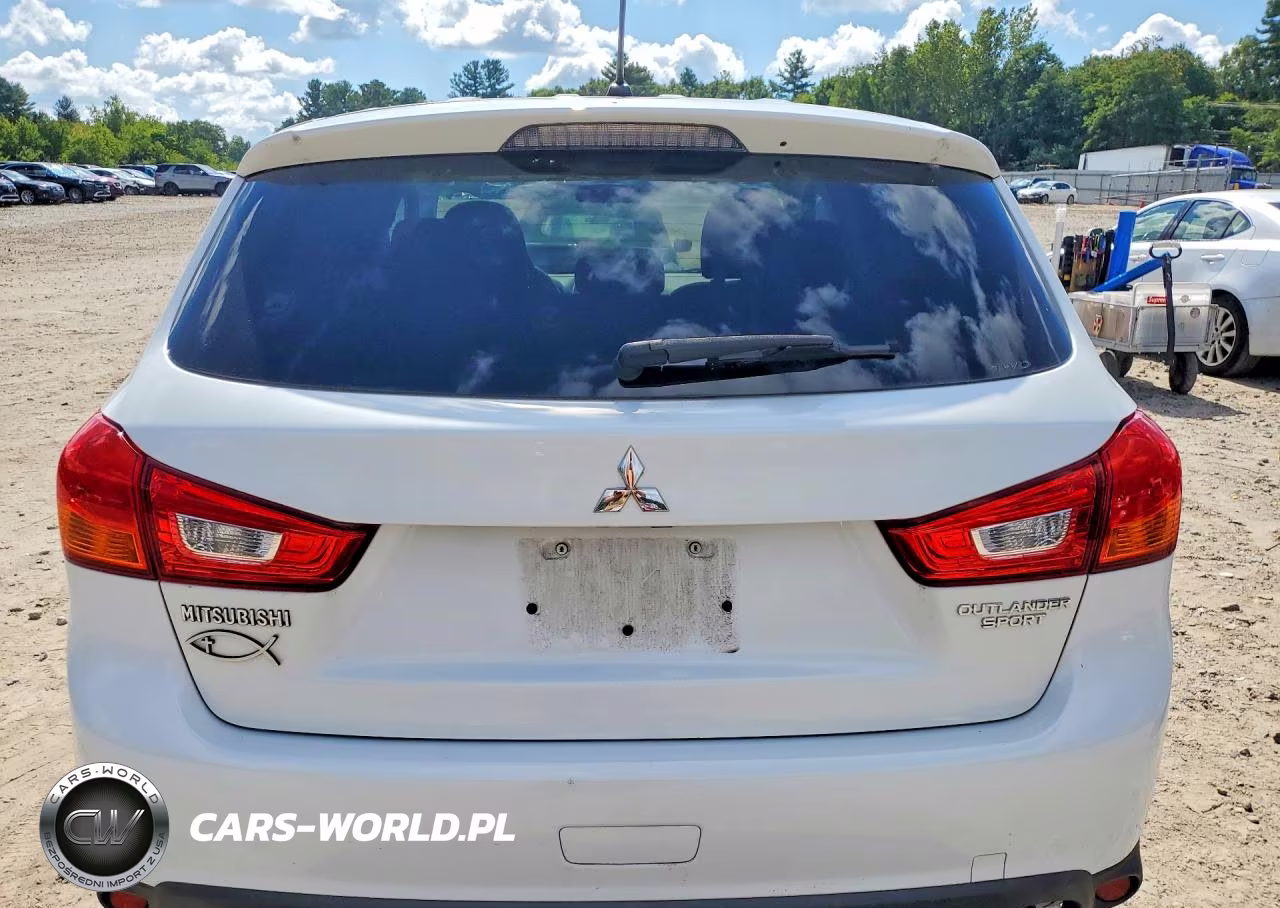 2015 Mits Outlander VIN:4A4AR3AU1FE053596 - 6