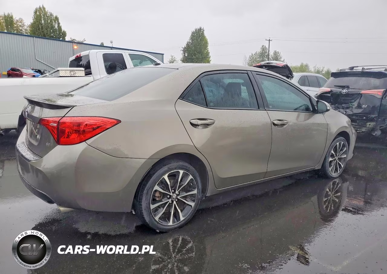 2017 Toyota Corolla Se VIN:2T1BURHE7HC795812 - 3