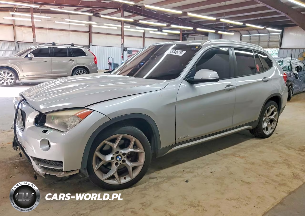 2013 BMW X1 xDrive28I VIN:WBAVL1C56DVR86571 - 1