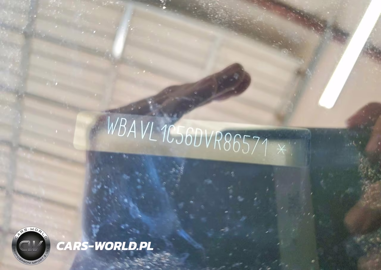 2013 BMW X1 xDrive28I VIN:WBAVL1C56DVR86571 - 13