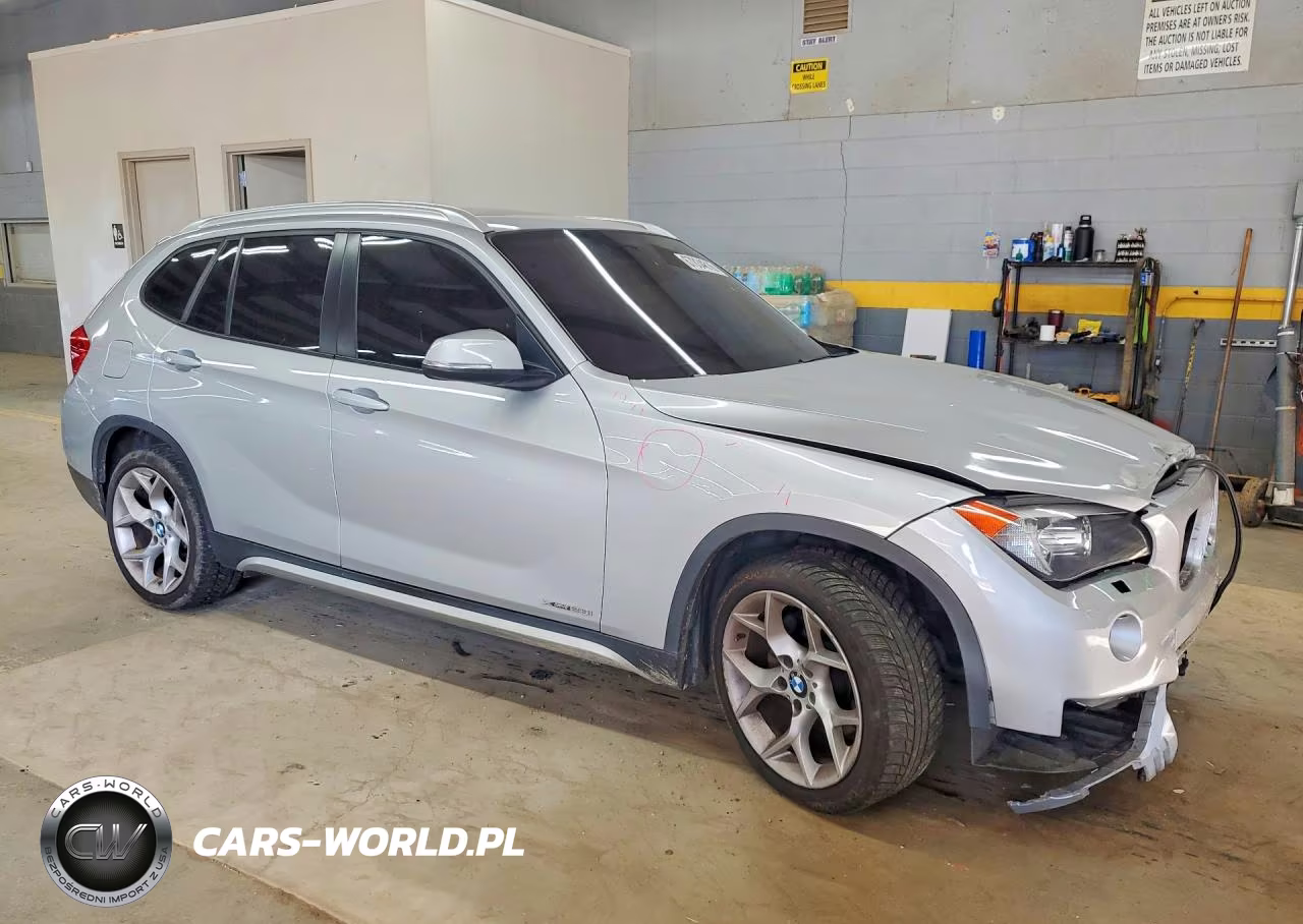2013 BMW X1 xDrive28I VIN:WBAVL1C56DVR86571 - 4