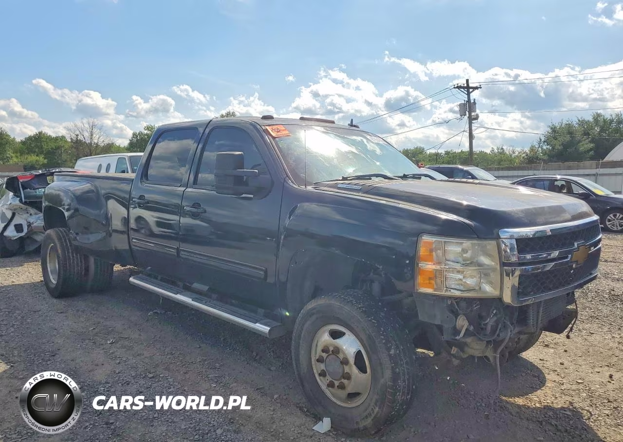 2014 Chevrolet Silverado K3500 Ltz VIN:1GC4K1C88EF106753 - 4