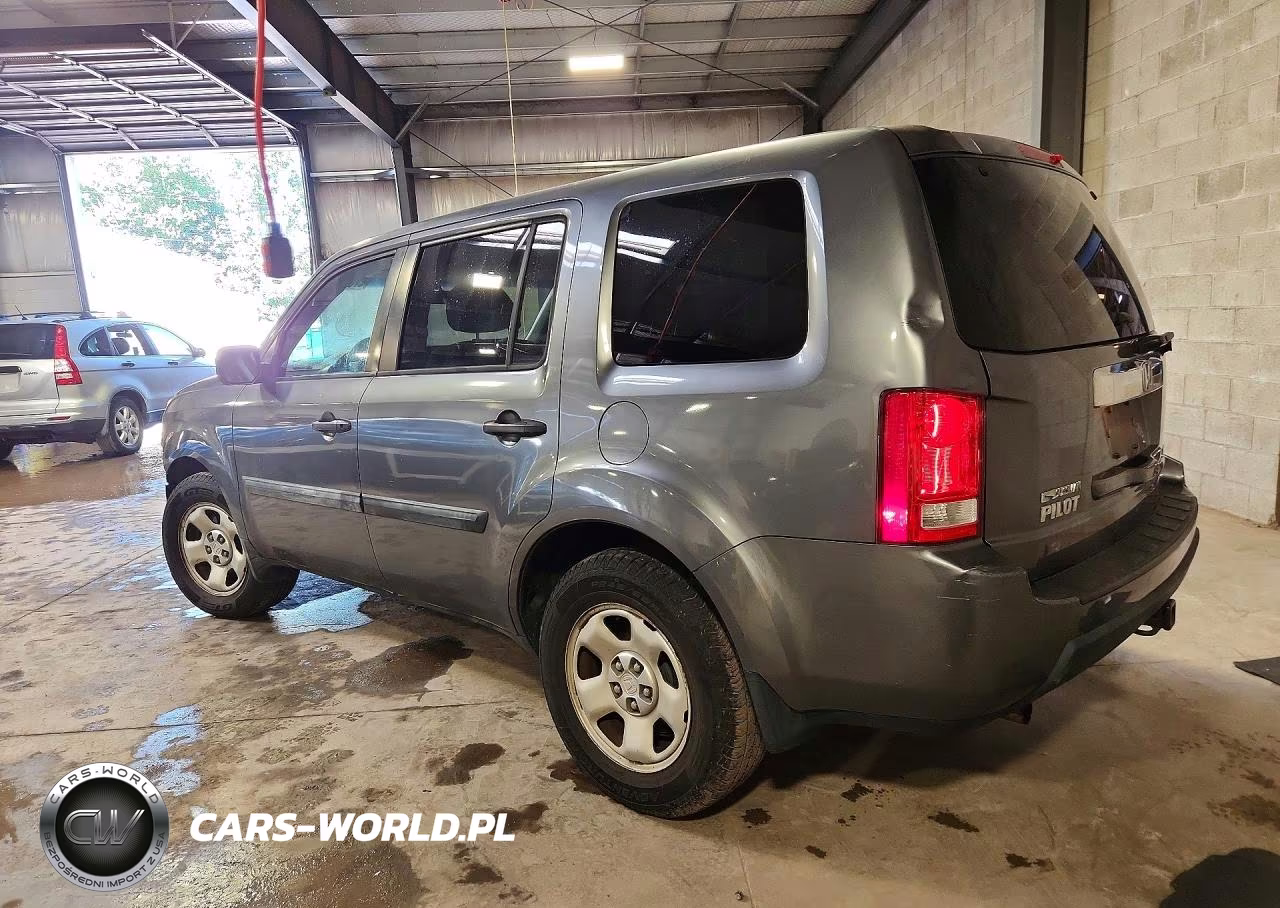 2011 Honda Pilot Lx VIN:5FNYF4H23BB031438 - 2