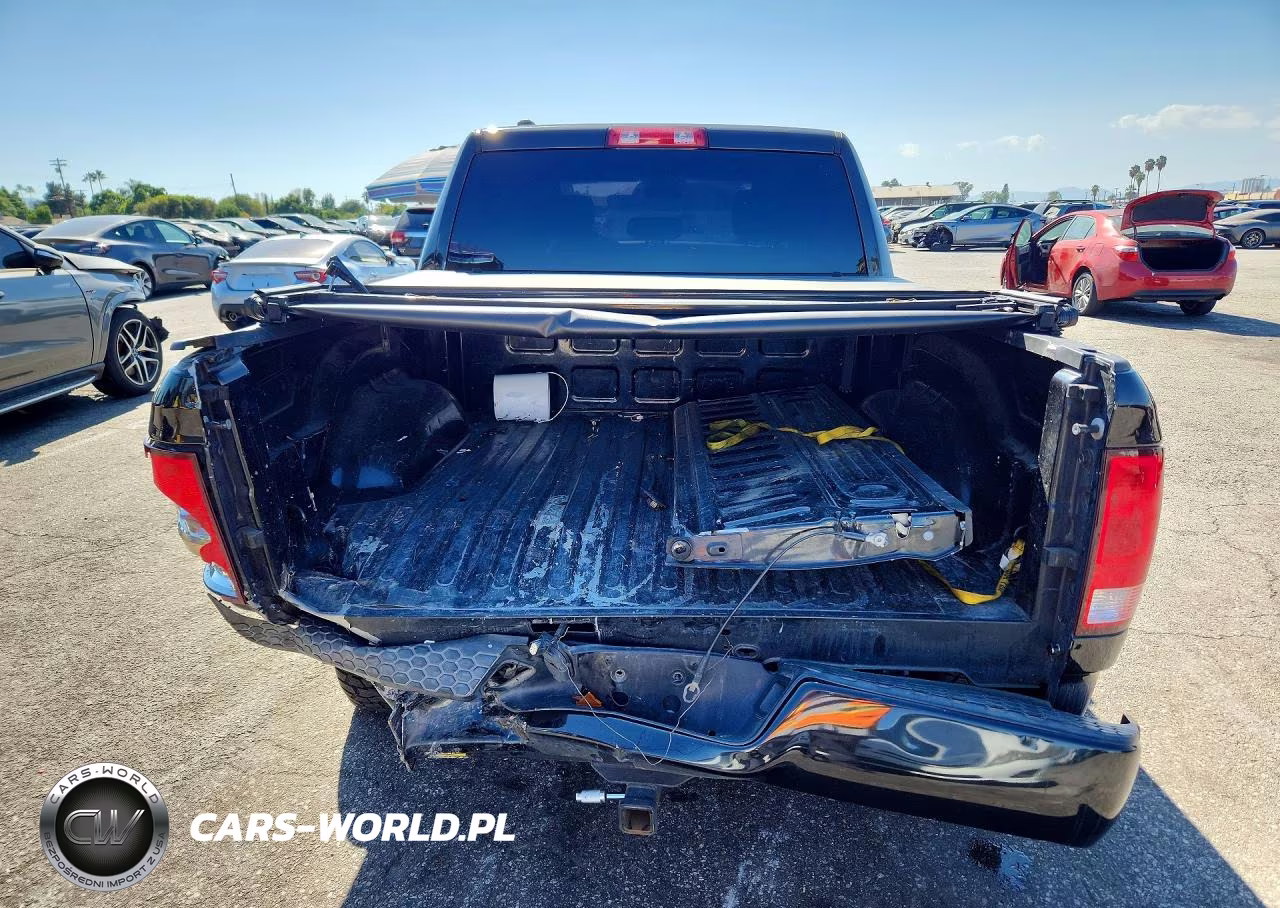 2019 Ram 1500 Classic Tradesman VIN:1C6RR6KG2KS521276 - 6