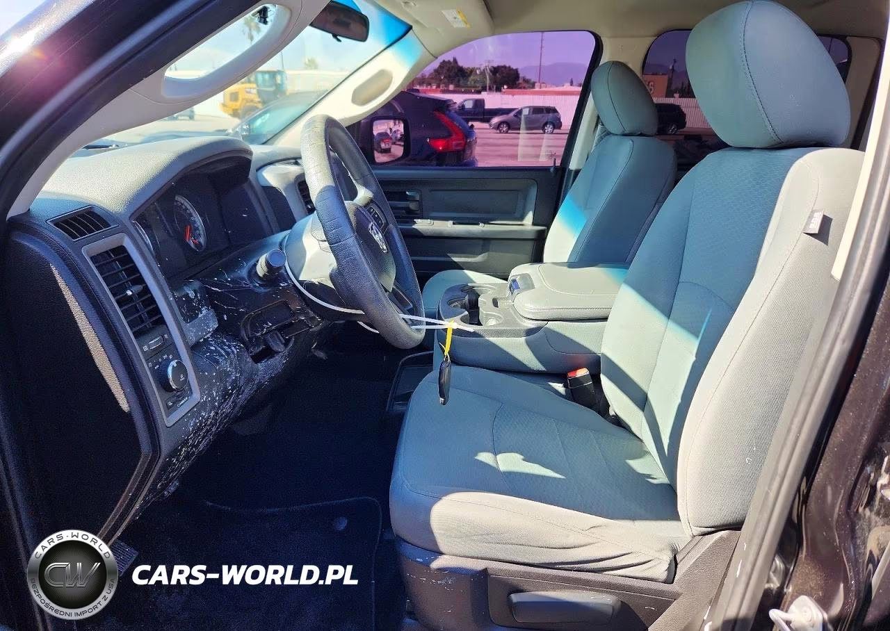 2019 Ram 1500 Classic Tradesman VIN:1C6RR6KG2KS521276 - 7