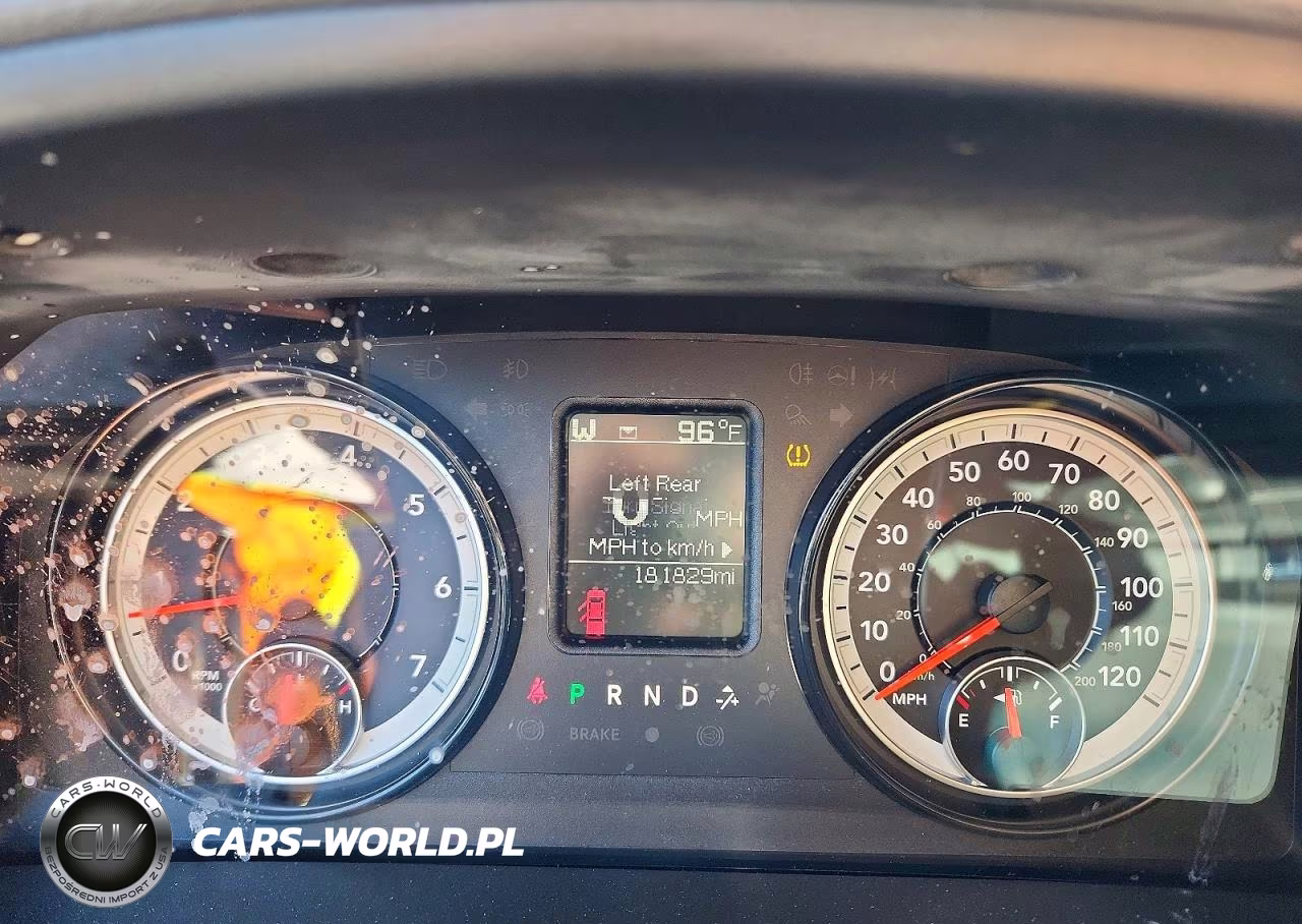 2019 Ram 1500 Classic Tradesman VIN:1C6RR6KG2KS521276 - 9