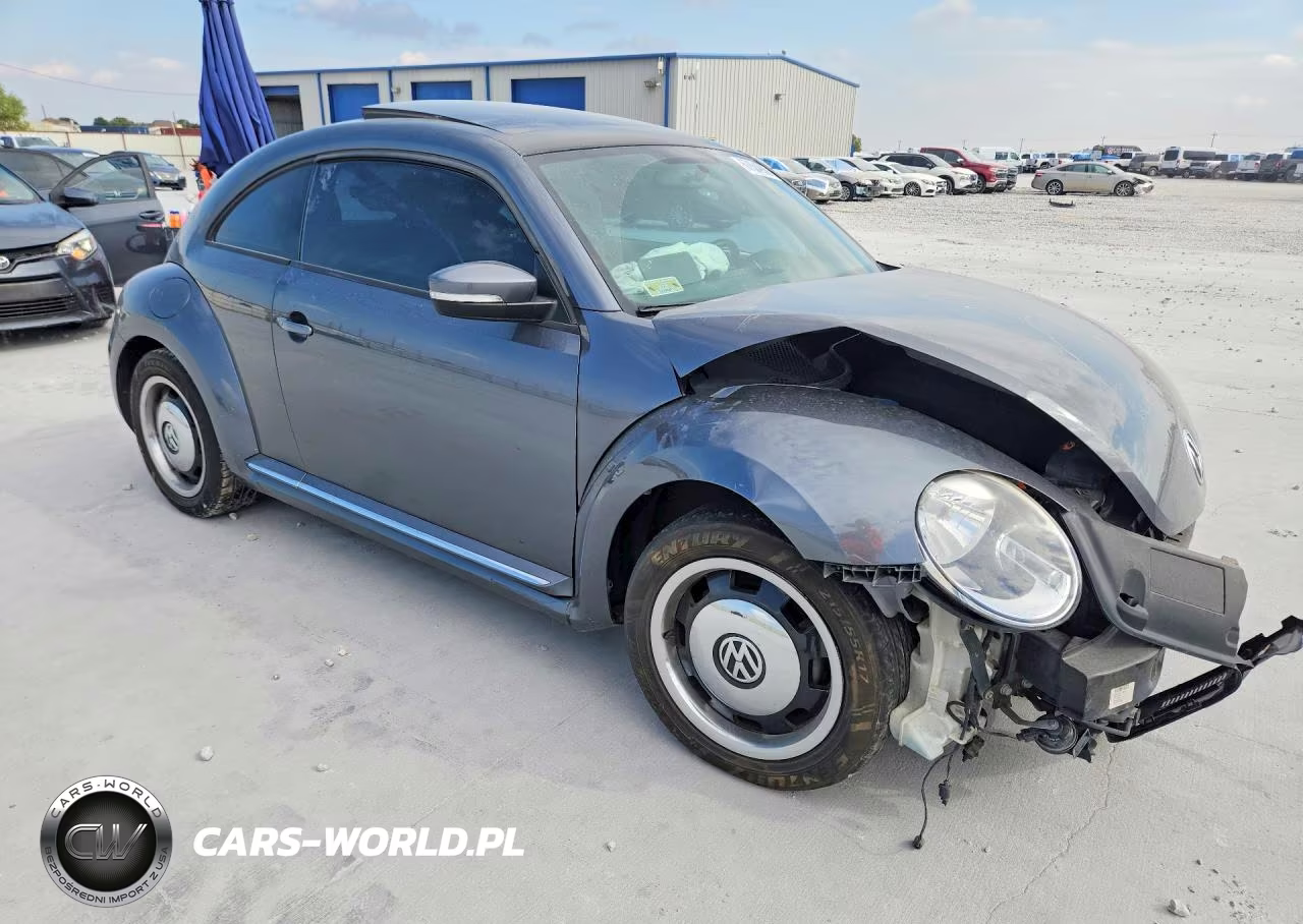 2013 Volkswagen Beetle VIN:3VWJX7AT0DM603788 - 4