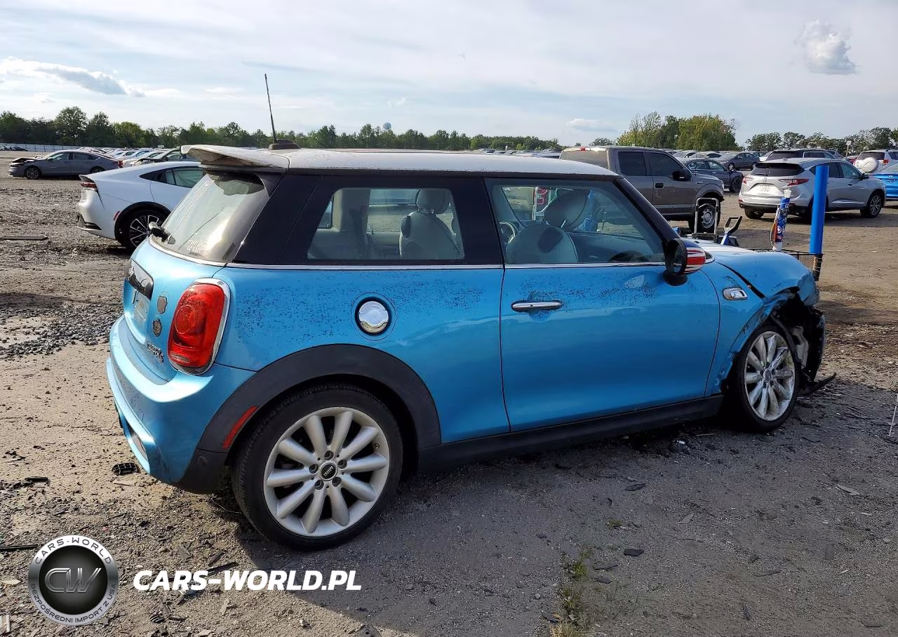 2015 Mini Cooper S VIN:WMWXP7C54F2A38631 - 3