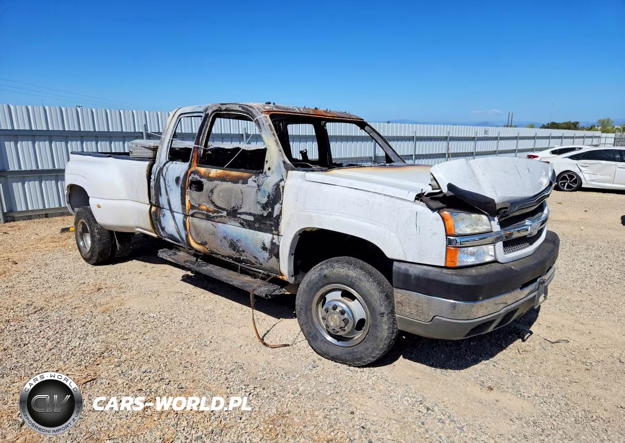 2003 Chevrolet Silverado K3500 VIN:1GCJK39173E191029 - 4