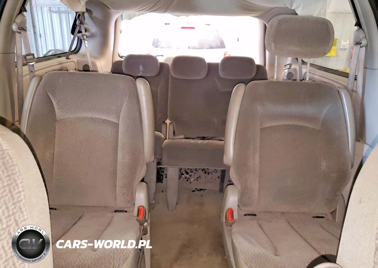 2005 Chrysler Town & Country Lx VIN:2C4GP44R15R558530 - 10