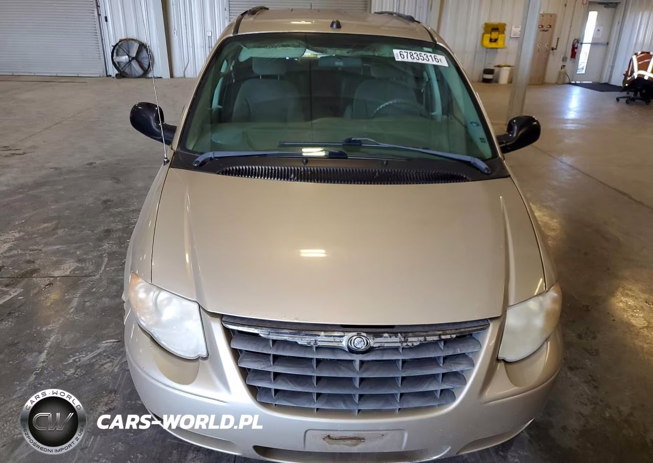 2005 Chrysler Town & Country Lx VIN:2C4GP44R15R558530 - 5