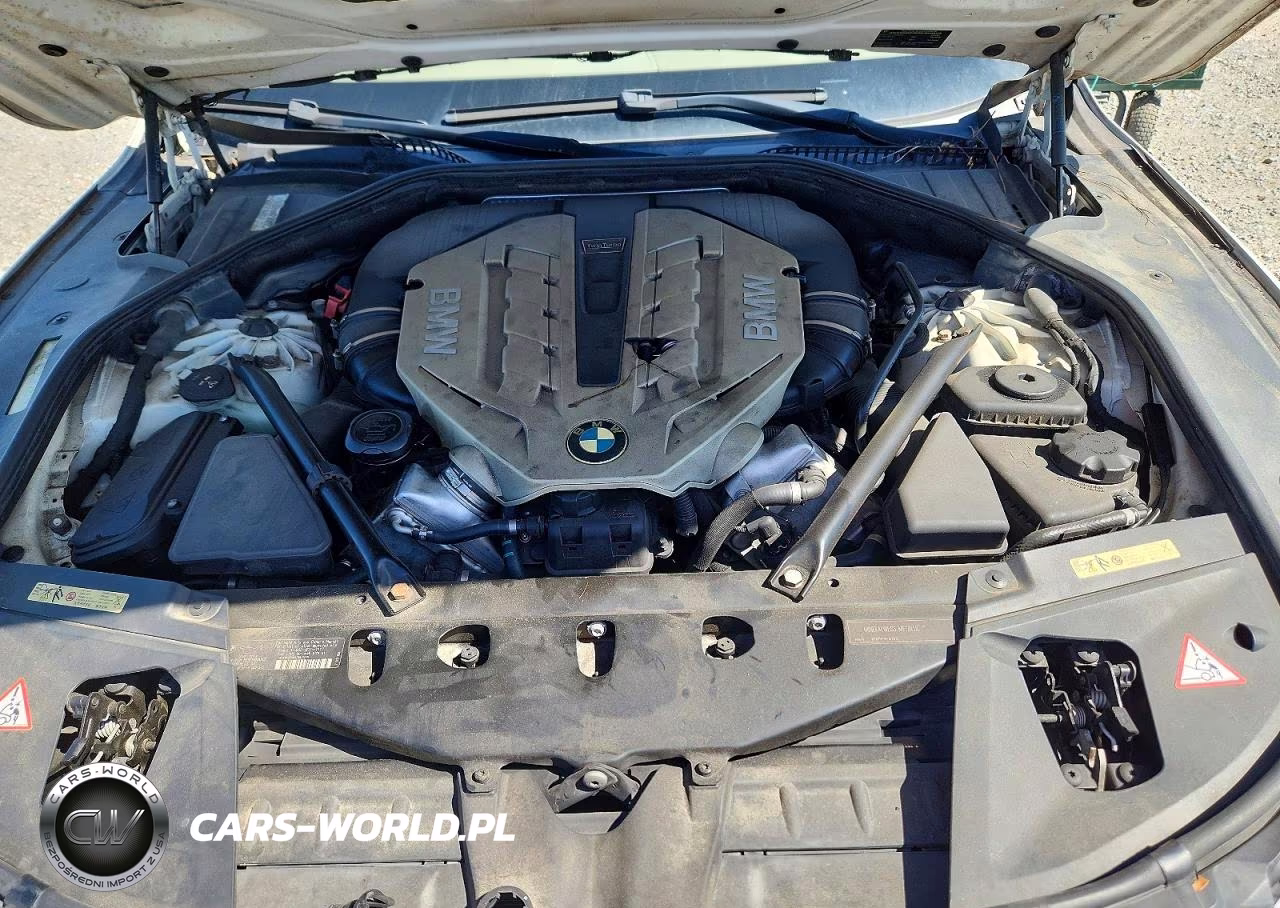 2010 BMW 750 I xDrive VIN:WBAKC6C50ACL67651 - 11